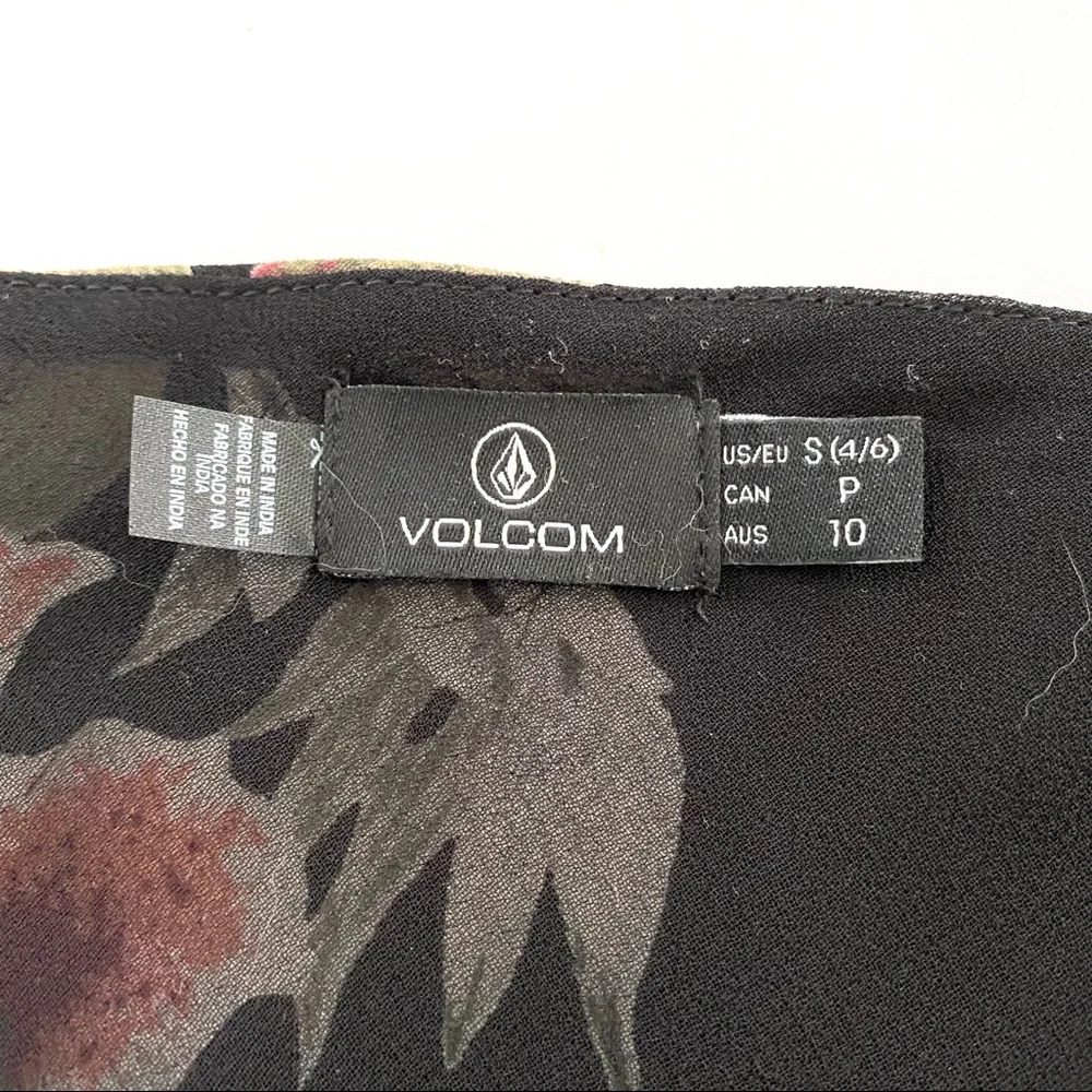 Volcom Wrap Skillz Floral Dress - Picture 8 of 10
